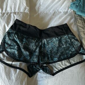 Lululemon shorts size 2